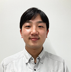 尾松　克也